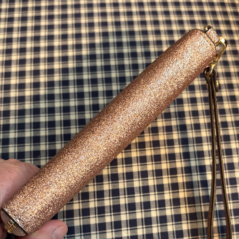 Michael Kors Sparkling Rose Gold Wristlet/phone case - Picture 5 of 7